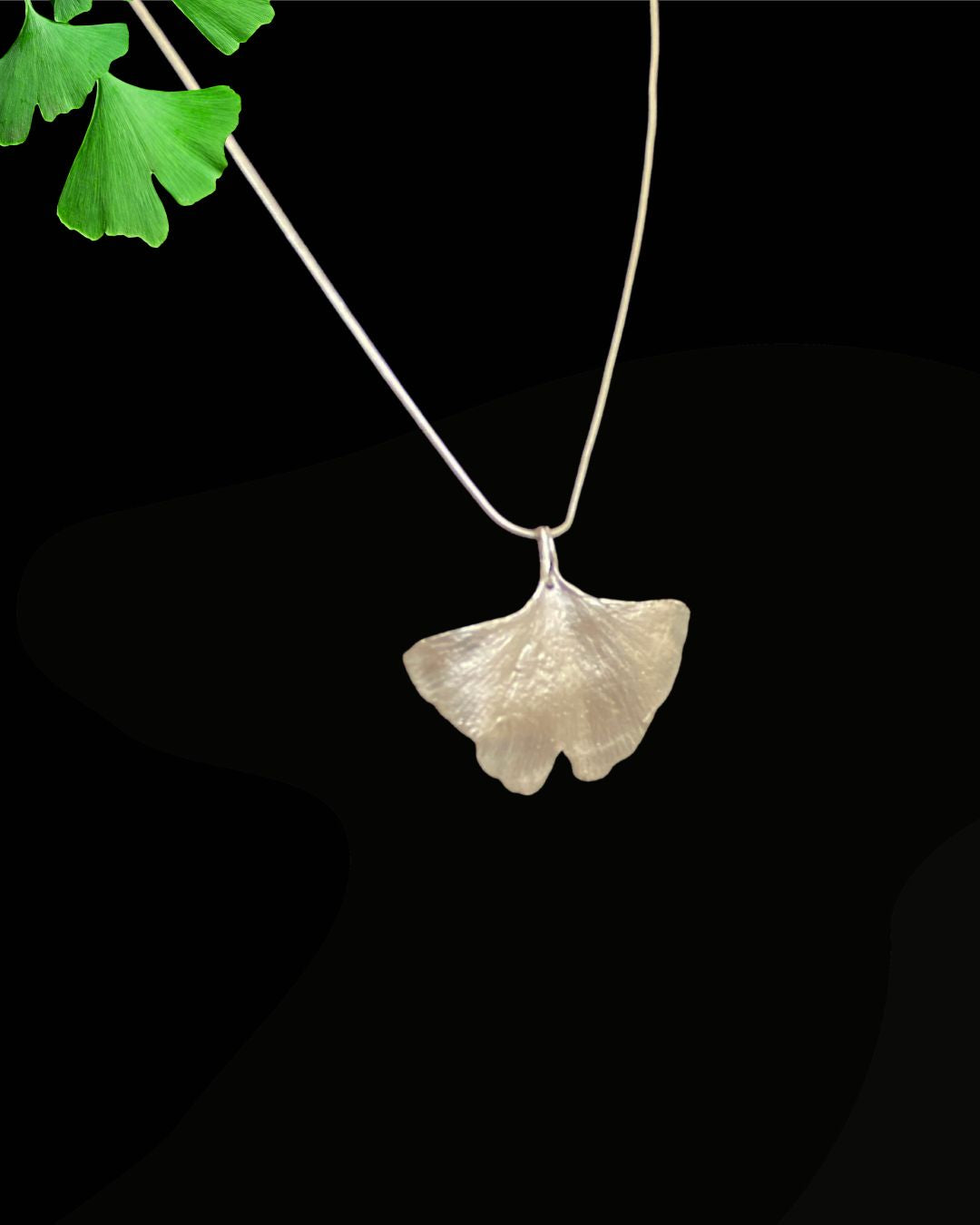 Silver Necklace - Gingko