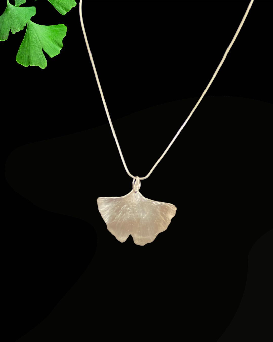 Silver Necklace - Gingko
